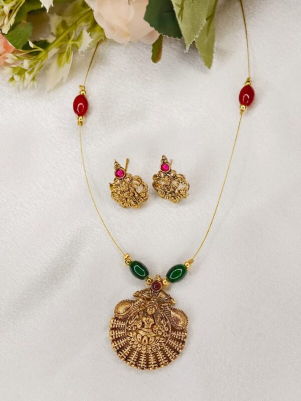 Invisible Lakshmi chain with earrings